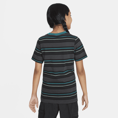 Nike Sportswear Older Kids' T-shirt. Nike Za