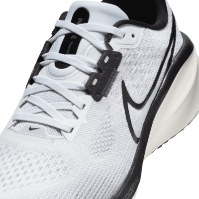 Tenis de correr en carretera para mujer (extraancho) Nike Vomero 17