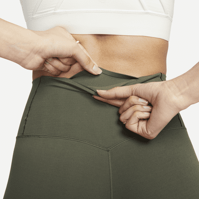 Shorts de ciclista de cintura alta de 20 cm con soporte suave para mujer Nike Zenvy