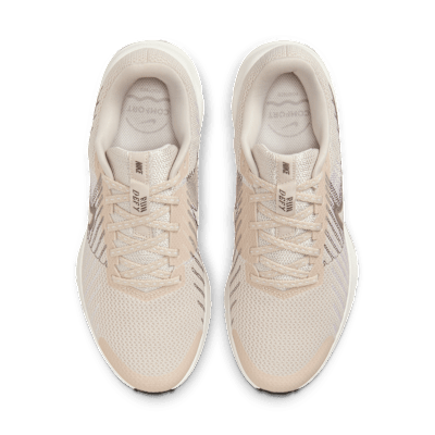 Löparsko för hårt underlag Nike Run Defy för kvinnor