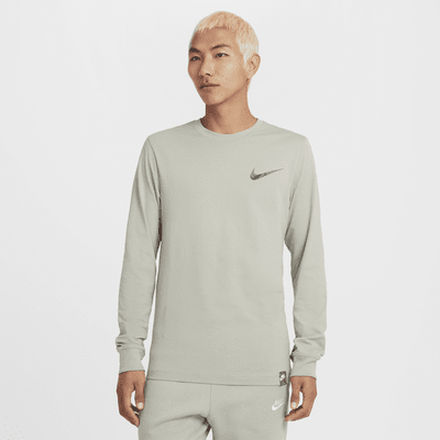 Nike Sportswear Club Long-Sleeve T-shirt