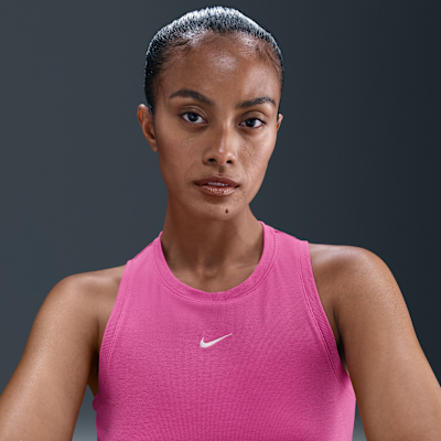 Camiseta de tirantes de tela de canalé pequeña ajustada cropped para mujer Nike Sportswear Chill Knit