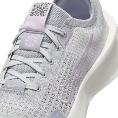 Tenis de correr en pavimento para mujer Nike Interact Run