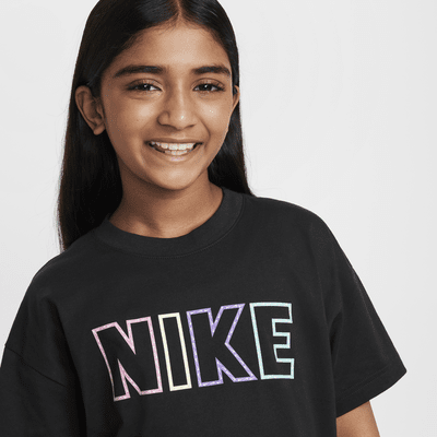 Playera para niña talla grande Nike Sportswear Essential