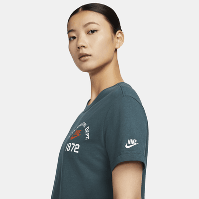 Nike Sportswear Women's Cropped T-Shirt