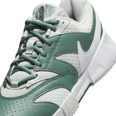 NikeCourt Lite 4 Women's Clay Court Tennis Shoes