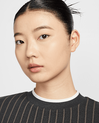 Nike Sportswear 系列