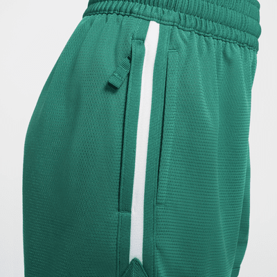 Shorts de básquetbol de 13 cm para niños talla grande Nike DNA