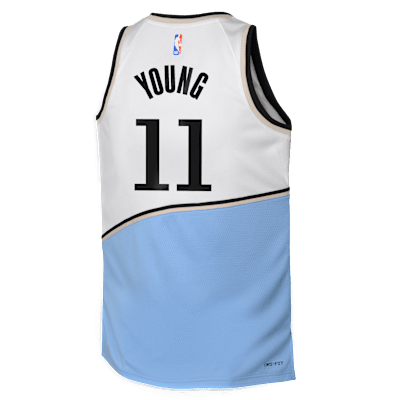 Jersey Nike Dri-FIT de la NBA Swingman para niños talla grande Trae Young Atlanta Hawks 2024/25 City Edition