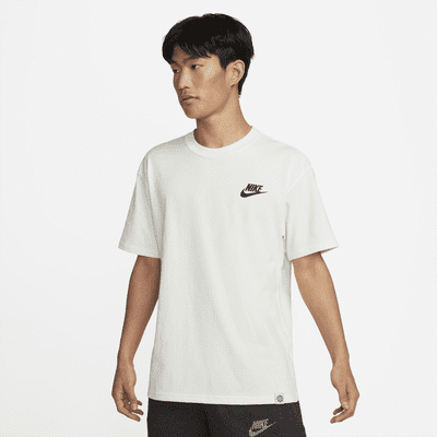 Nike Sportswear Men's T-Shirt. Nike IN