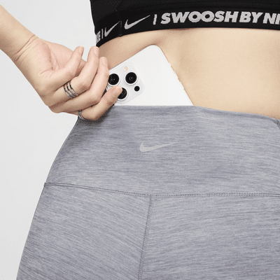 Shorts de ciclismo con bolsillos de tiro alto de 20 cm para mujer Nike One