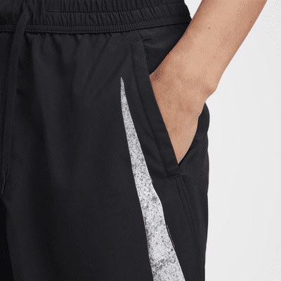 Nike Form Swoosh Men's Dri-FIT 17.5cm (approx.) Unlined Versatile Shorts