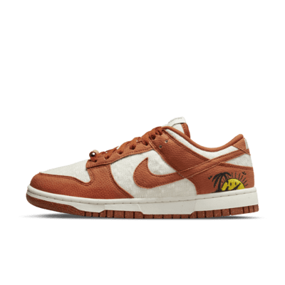 Nike Dunk Low SE Women's Shoes