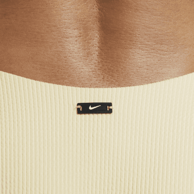 Traje de baño de una sola pieza con espalda cruzada para mujer Nike