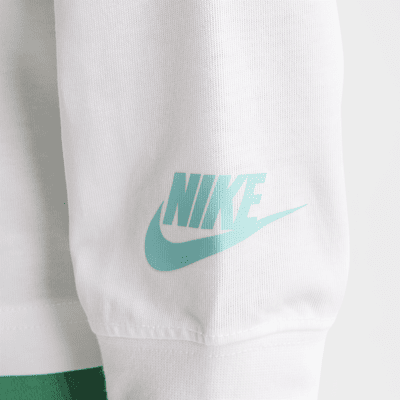 Playera de manga larga Peace de corte cuadrado para niño talla pequeña Nike