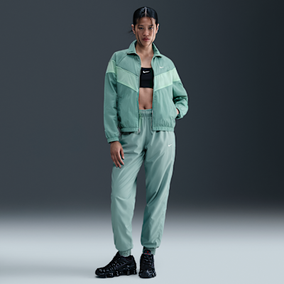 Nike Windrunner Women's Loose UV Woven Full-Zip Jacket