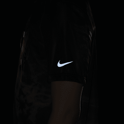 Nike Dri-FIT Run Division Rise 365 Men's Short-Sleeve Running Top. Nike ID