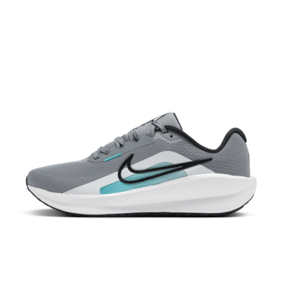 Tenis de correr en carretera para hombre (extraancho) Nike Downshifter 13