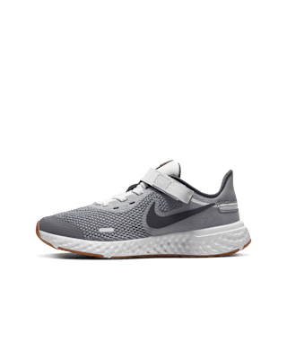 nike kids revolution 4