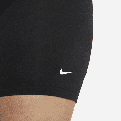 Nike Sportswear Essential Women's Mid-Rise Bike Shorts (Plus Size)