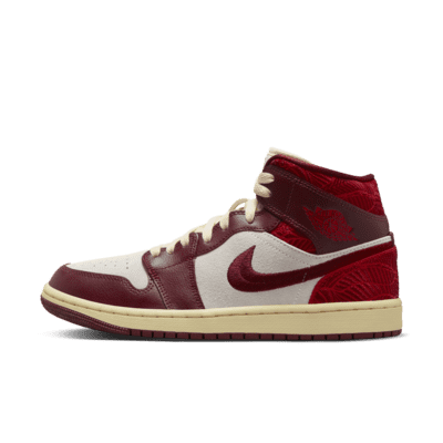 marzo preocuparse Histérico Jordan 1 Red Shoes. Nike.com