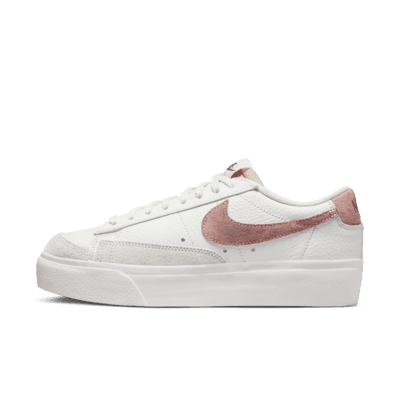 white nike shoes low top