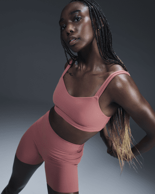 Женские  Nike Zenvy Strappy Light-Support Padded Sports Bra