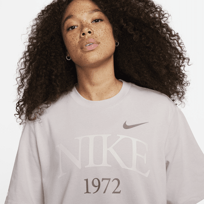Nike Sportswear Classic Women's T-Shirt