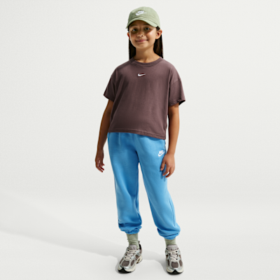 Nike Sportswear Essential Older Kids' (Girls') T-Shirt