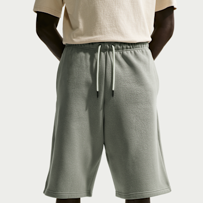 Nike Standard Issue Men's Therma-FIT 35.6cm (approx.) Fleece Basketball Shorts