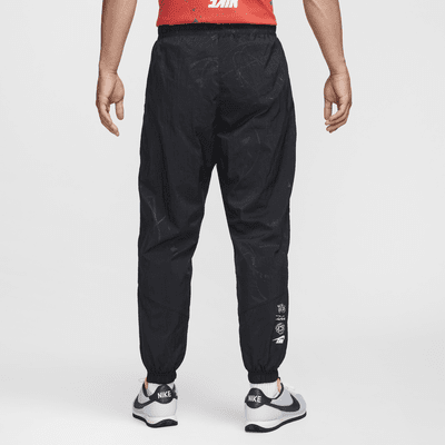 Nike Sportswear Men's Breaking Lined Windrunner Trousers