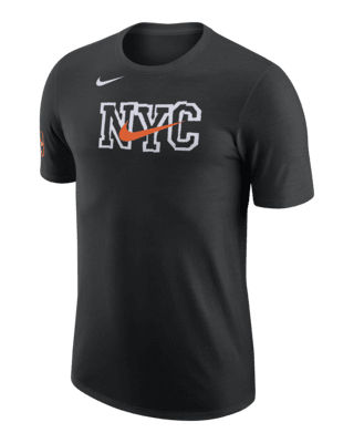 New York Knicks Men's Nike NBA T-Shirt.