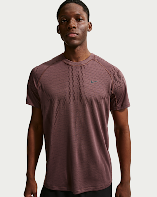 Мужские шорты Nike Stride Plus Dri-FIT ADV Short-Sleeve Top для бега