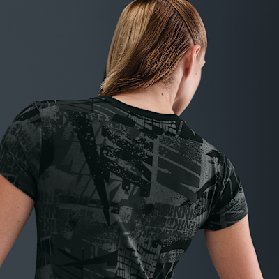 Nike Sportswear Women's Slim T-Shirt
