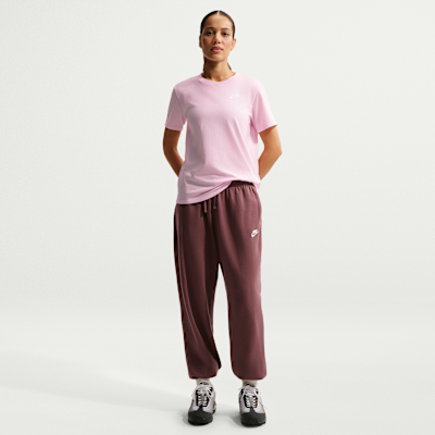 Nike Sportswear Club Essentials Women's T-Shirt