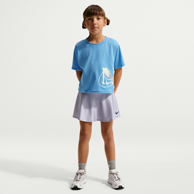 Playera de corte cuadrado para niños talla pequeña Nike Move With Nature