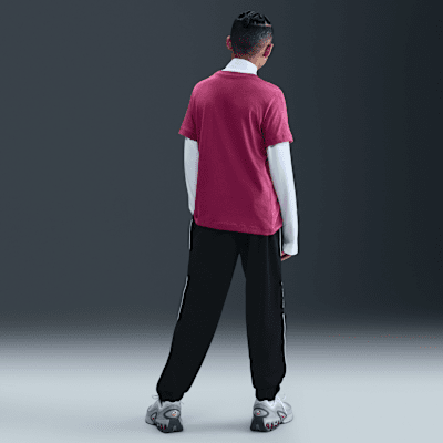 Playera para niños talla grande Nike Sportswear