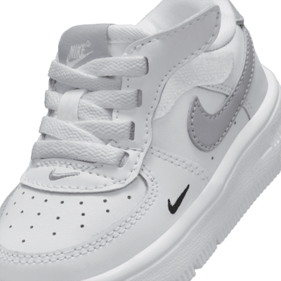 Nike Force 1 Low EasyOn Schuh für Babys und Kleinkinder