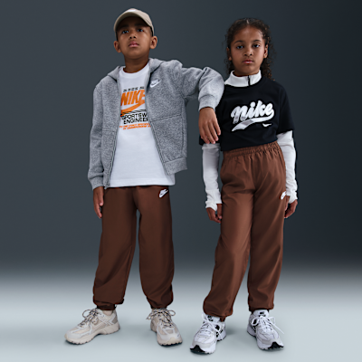 Nike Sportswear Club