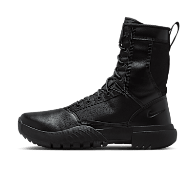 Nike SFB Air Field Ukiah 8"