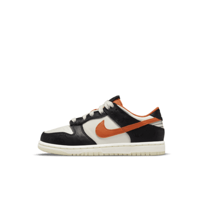 Nike Dunk Low PRM Younger Kids' Shoes. Nike ID