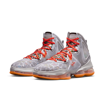 LeBron 19 Basketball Shoes