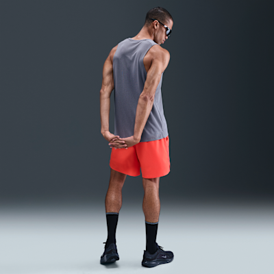 Nike Challenger-Dri-FIT-2-i-1-løbeshorts (18 cm) til mænd