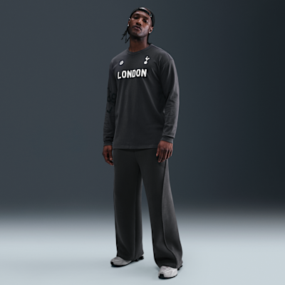 Tottenham Hotspur Men's Nike Soccer Long-Sleeve T-Shirt