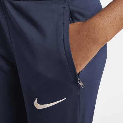 Chelsea FC Strike Nike Dri-FIT Fußball-Trainingsanzug aus Strickmaterial für ältere Kinder