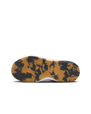 Nike Team Hustle D 12