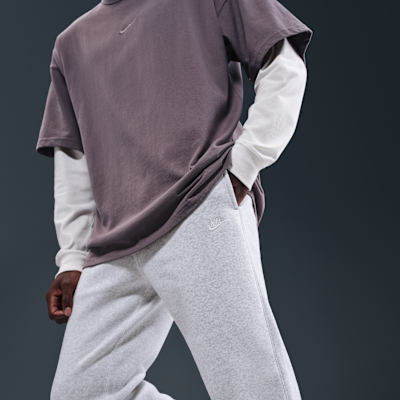Nike Club Men's Open-Hem Fleece Trousers