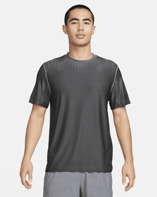 Мужские шорты Nike A.P.S. Dri-FIT ADV Short-Sleeve Versatile Top