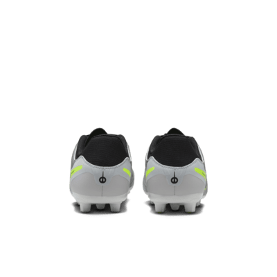 Calzado de fútbol low para terreno duro para niños talla pequeña/grande Nike Jr. Tiempo Legend 10 Academy