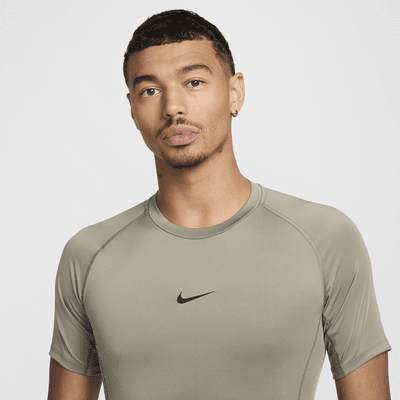 Haut de fitness ajusté à manches courtes Nike Pro Dri-FIT pour homme